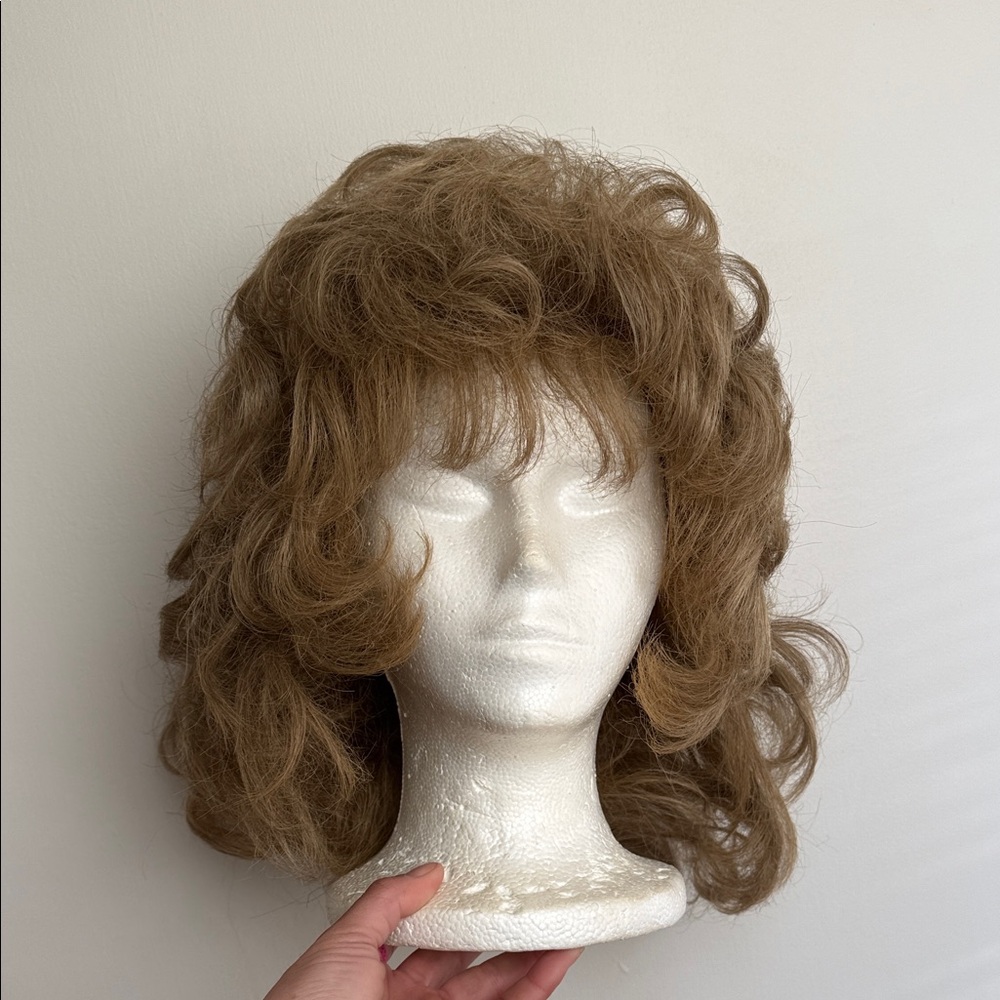 Voluminous Brown Curly Wig for Women (9)